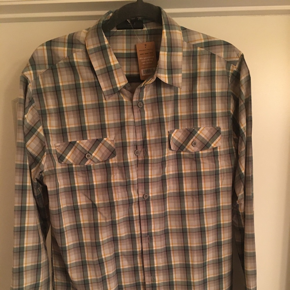 Patagonia Men’s Long Sleeve Button Down Shirt